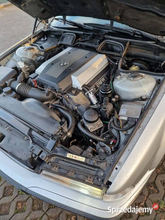 Bmw seri 7 1996 V8 40 benzyna gaz MP3 Piła sprzedam
