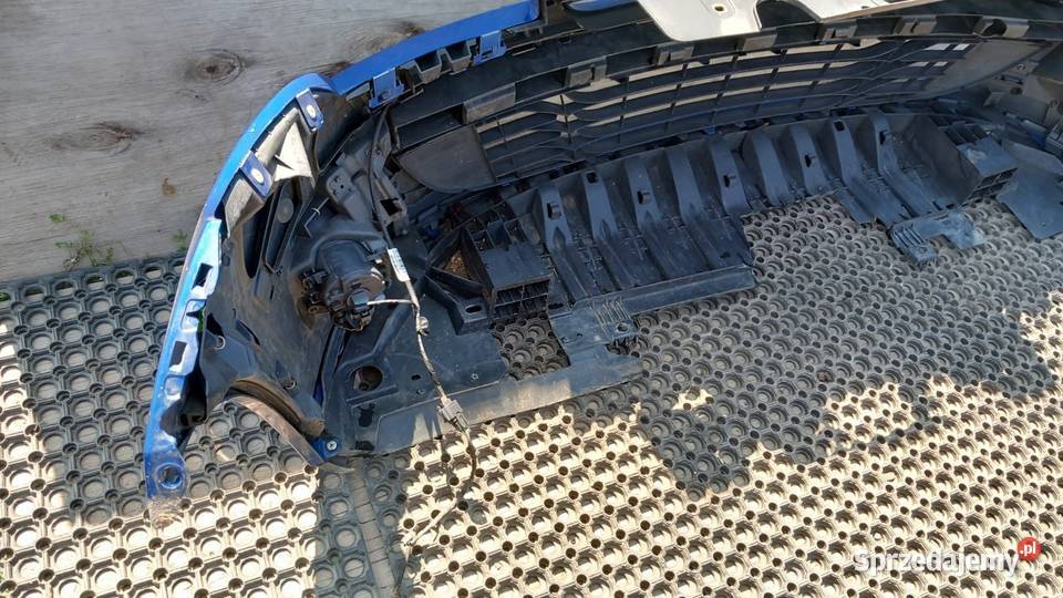 RENAULT MEGANE III ZDERZAK PRZÓD TERNA HALOGEN Zbierkowo