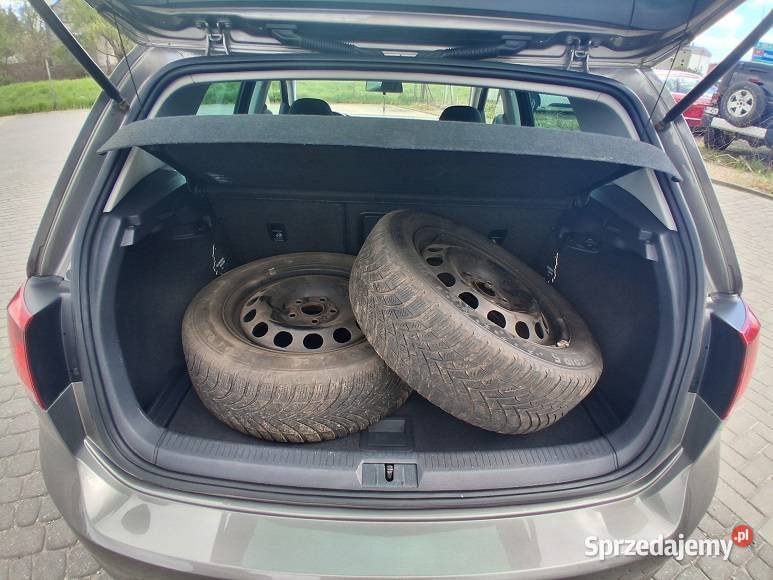 Volkswagen Golf 16 TDI 110 Allstar Klimatronic centralny zamek Słupca