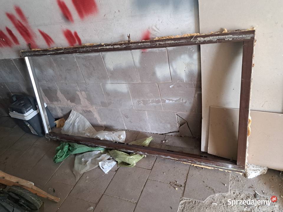Sprzedam drzwi z futryną świętokrzyskie Chmielnik