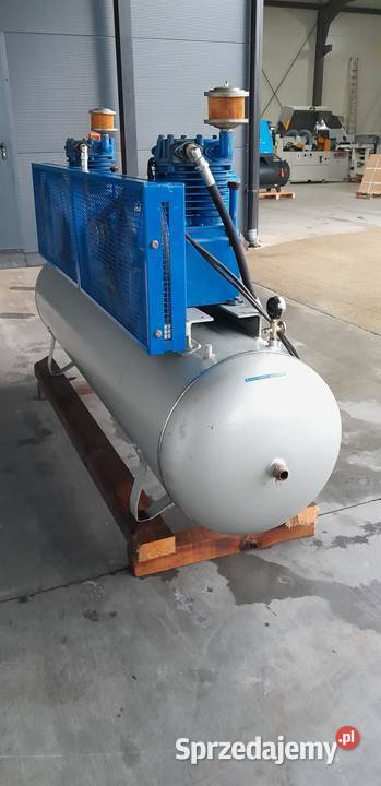 Kompresor tłokowy FASSI 500 L 2 sprężarki 1025