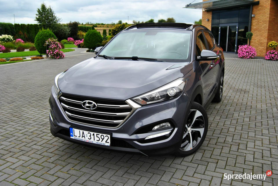 Hyundai Tucson REJNAVI Kamera Panorama SKÓRA ALU czujnik parkowania sprzedam