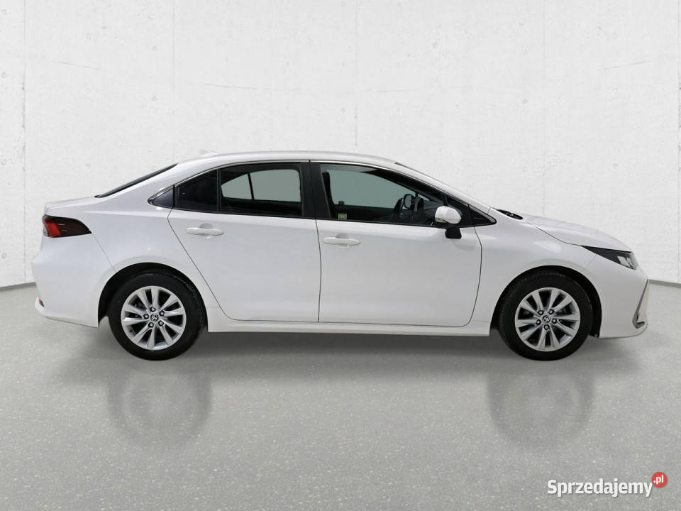 Toyota Corolla Seria E16 2012 Rok produkcji 2023 Komorniki