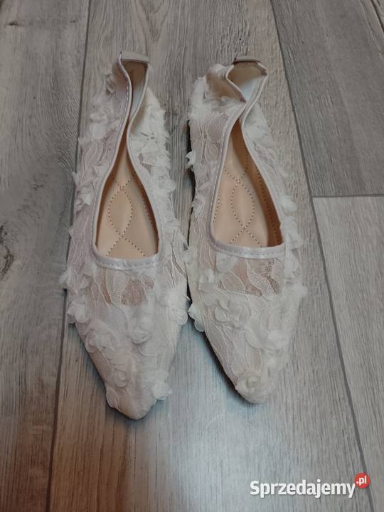 4041 Kremowe bogato zdobione różami ślubne biały małopolskie Kraków sprzedam