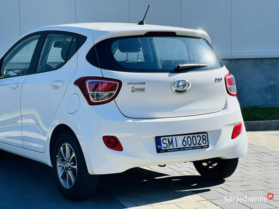 Hyundai i10 10 benz dużym serwisie II 2013 benzyna