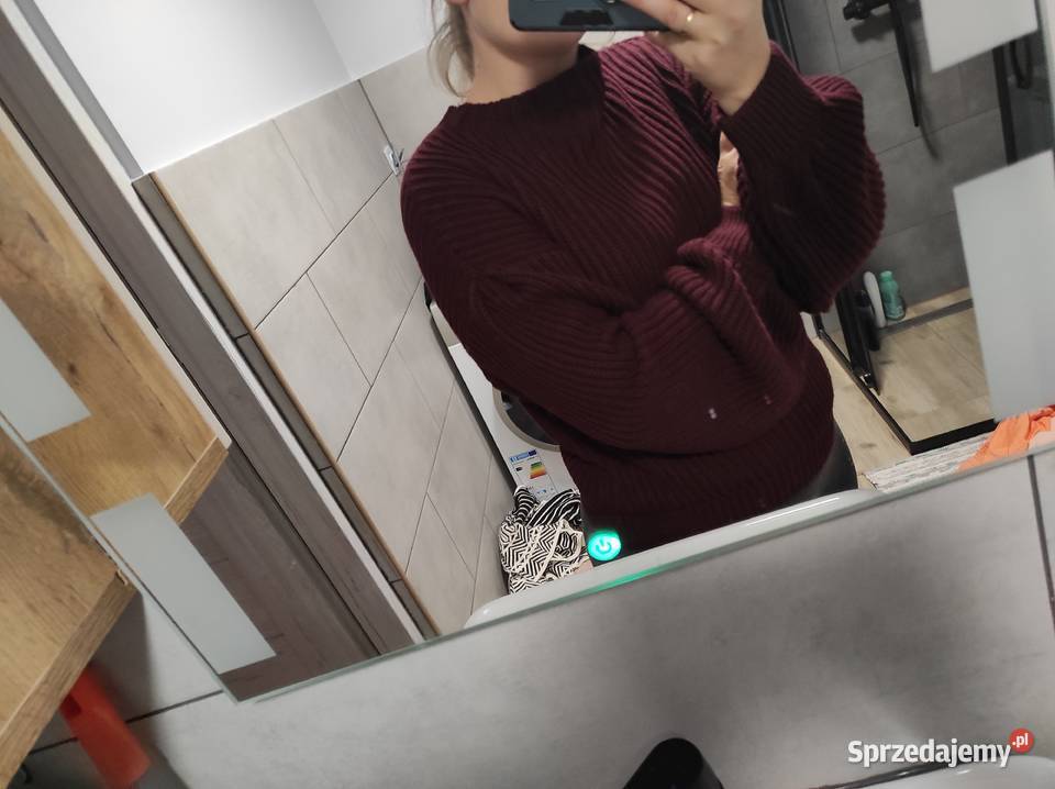 bordowy sweter na kd S bufki na rękawach Białka