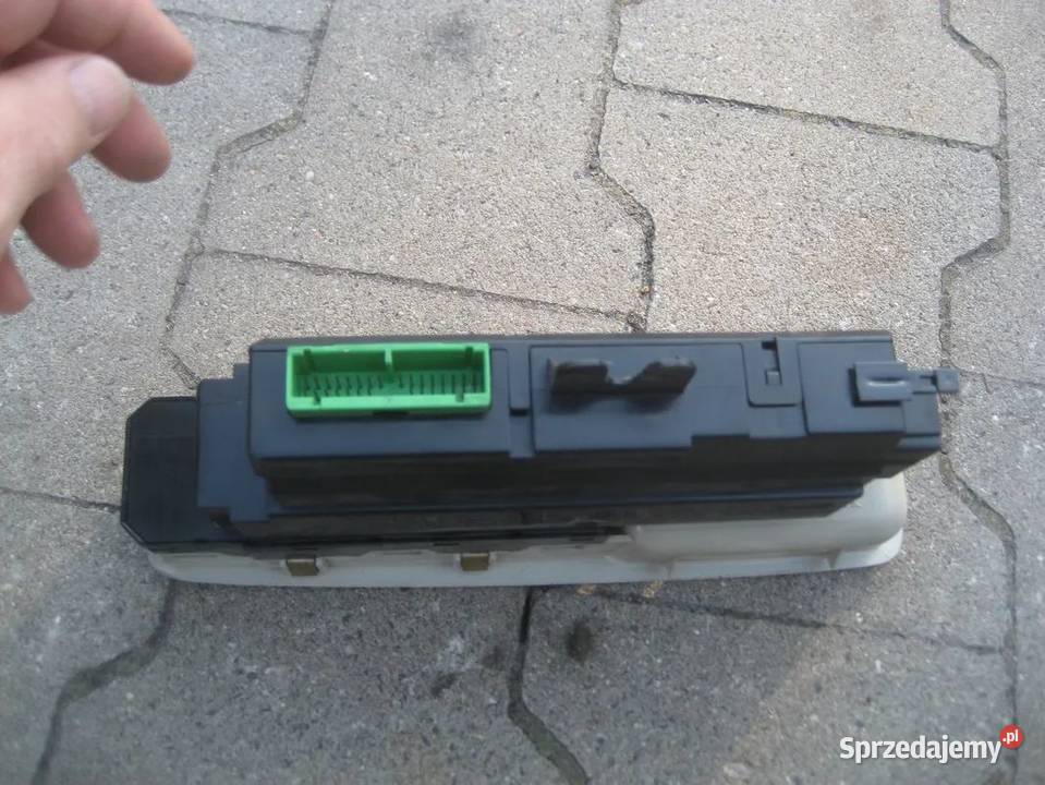 volvo s80 9803r przełącznik włącznik szyby przód wielkopolskie Rakoniewice