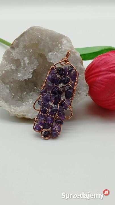 Wisiorek miedziany ręka Buddy z ametystem warmińsko-mazurskie Olsztyn