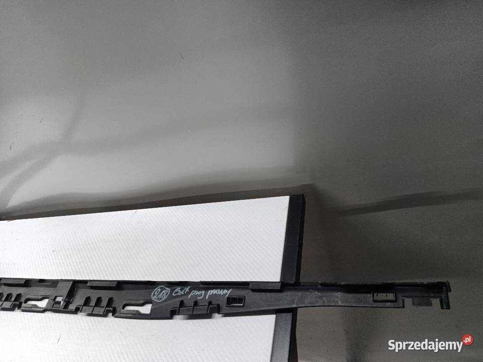 MOCOWANIE PROGU PRAWE VW GOLF VIII 5H0853494 sprzedam
