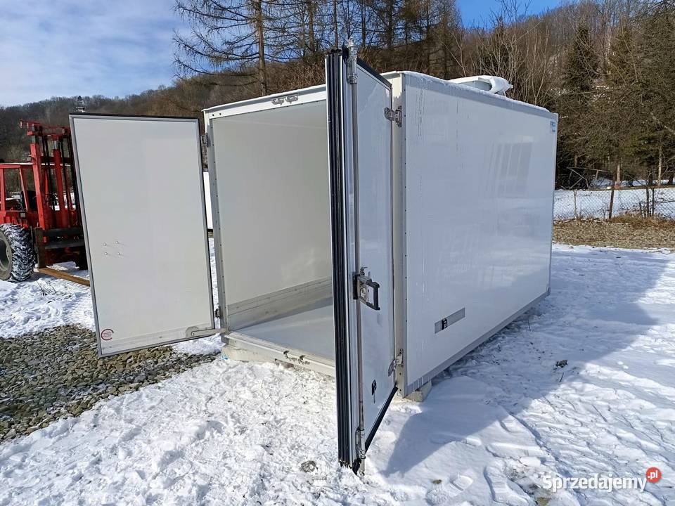 Komora chłodnicza zewnętrzna izotermiczna z Limanowa