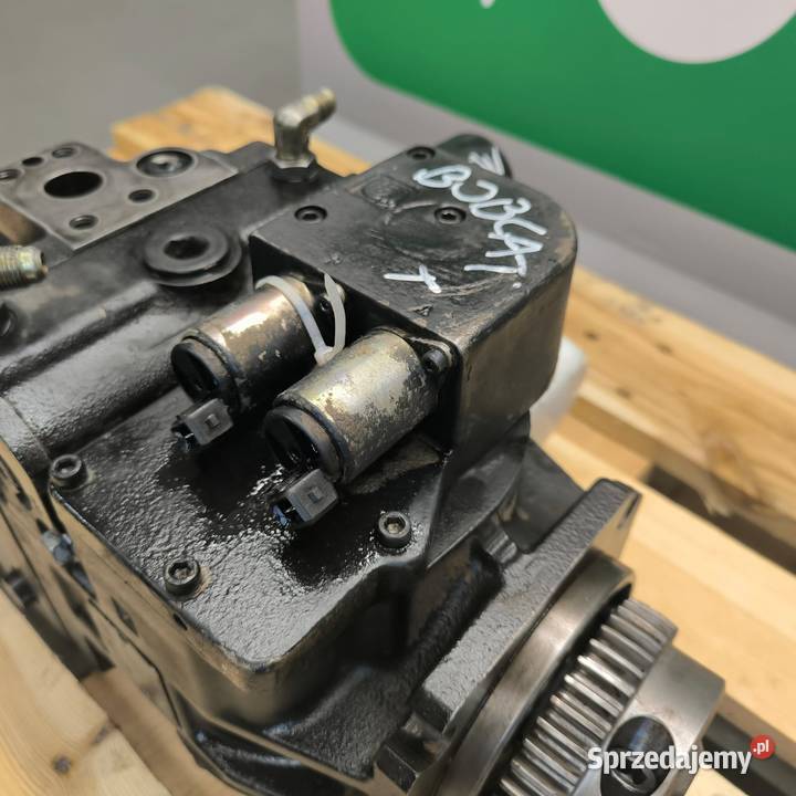 Pompa jazdy 516156 Sauer Danfoss 90R075 Bobcat T