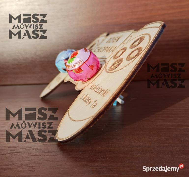 Game pad z lizakami na dzień chłopaka plus Racot sprzedam