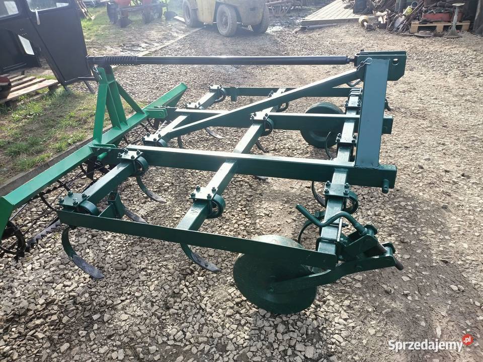 Kultywator 1 8 metra Grudziądzki z wałkiem Jasło