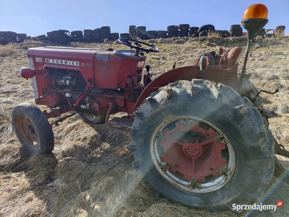 Traktor Ciągnik Sadowniczy Wąski McCormick MC McCormick Intl Tymowa