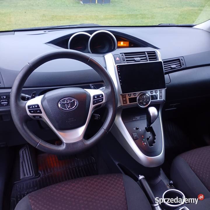 Toyota Verso 18 147 benzyna automat 7 osobowy