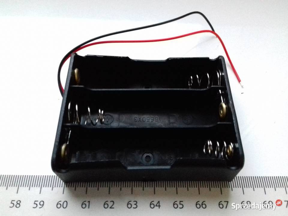 Koszyk na akumulatory 3x18650 z kablami