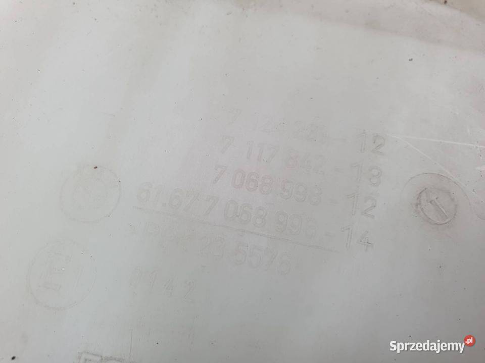 ZBIORNICZEK SPRYSKIWACZY BMW E 90 7068996 osobowe Lipno sprzedam