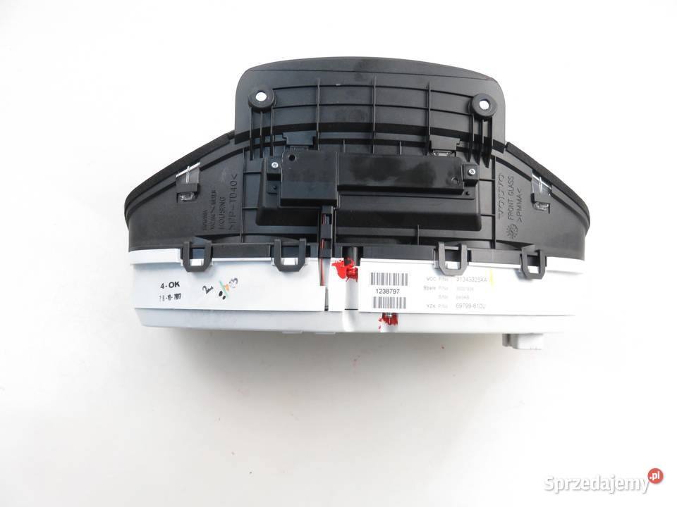 LICZNIK VOLVO V60 I D3 31343325AA