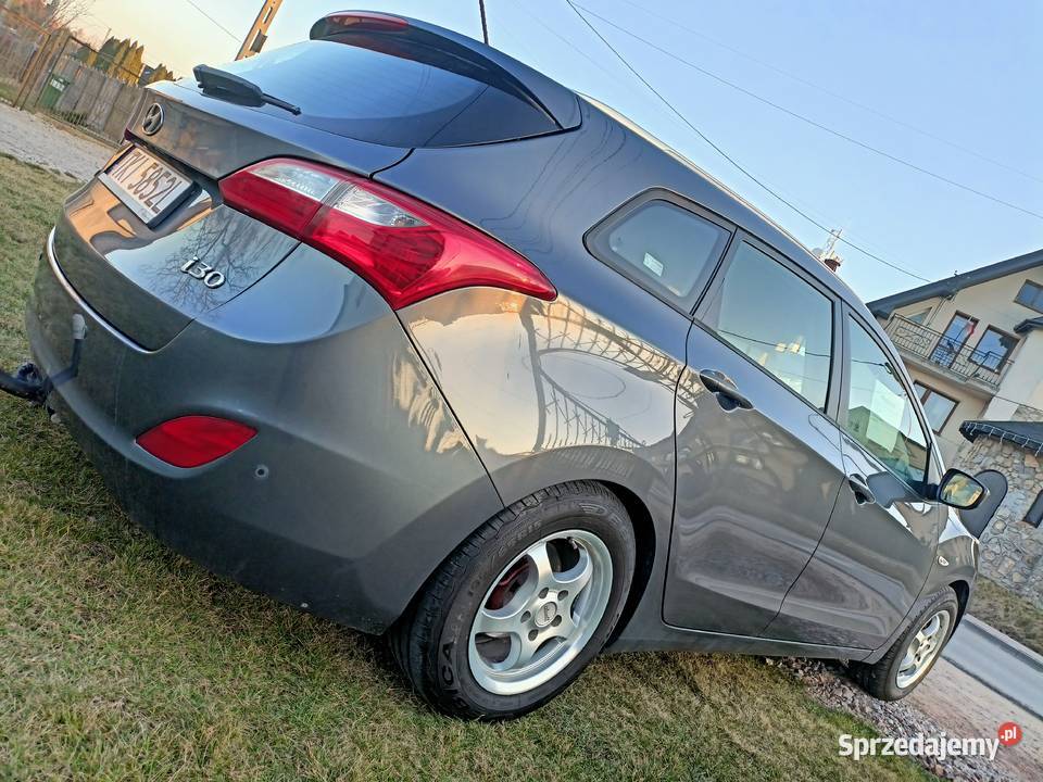 Hyundai i30 16CRDi 2015 100Oryginał Bezwypadkowy aluminiowe felgi świętokrzyskie Leszczyny