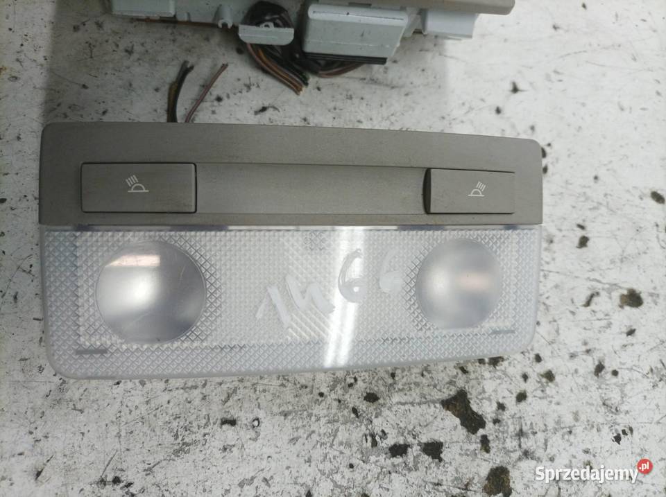 LAMPKA PODSUFITKI Opel Astra IV 2009 2020 J