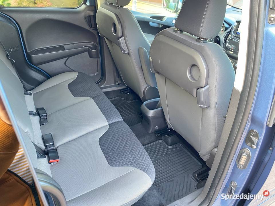 Ford Tourneo Courier 15 15 TDCi 100 Titanium Czyżew sprzedam