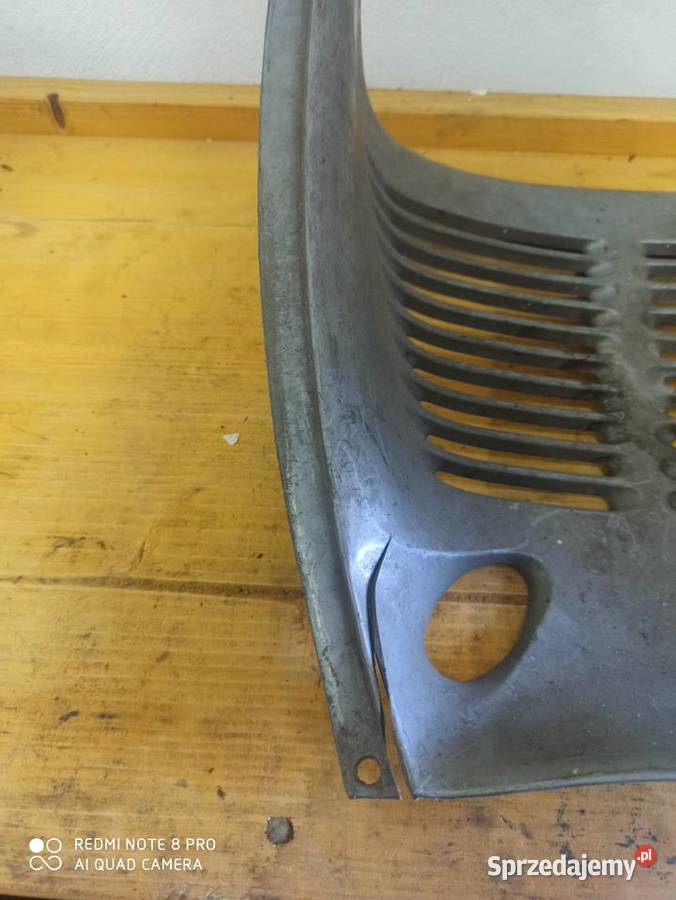 Plastik osłona na chłodnicę peugeot xr6 Łapanów