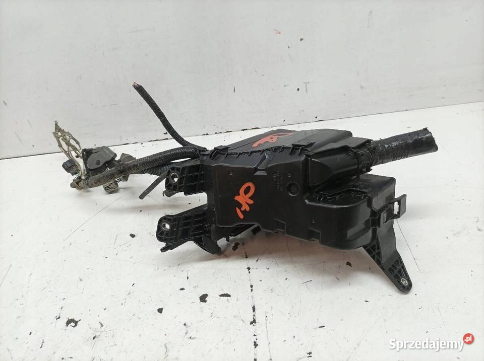 SKRZYNKA BEZPIECZNIKÓW 7588 3W 25 B HYB Lexus NX osobowe