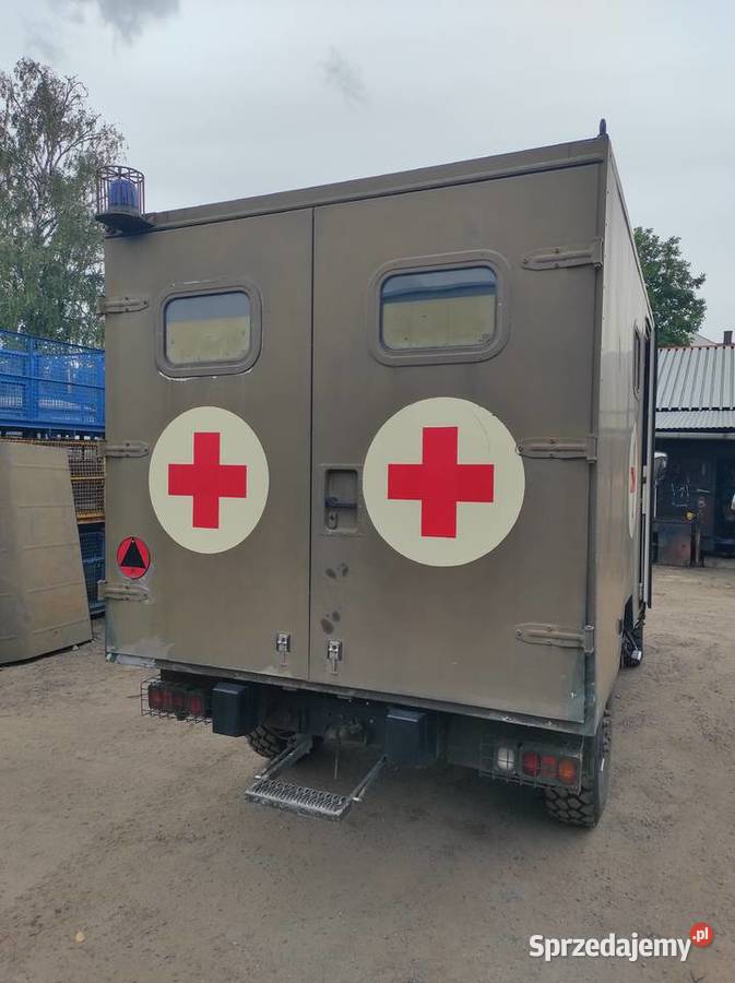 Iveco Model 40E12WM karetka stan z wojska Ostrowiec Świętokrzyski sprzedam