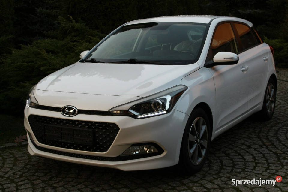 Hyundai i20 14 Benzyna 100 136 II 20142020 asystent pasa ruchu i20 dolnośląskie Lubań