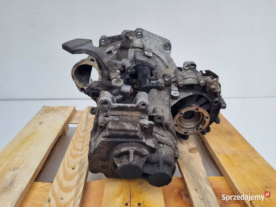 VW GOLF V 14 TSI MANUALNA SKRZYNIA BIEGÓW manual osobowe Janów