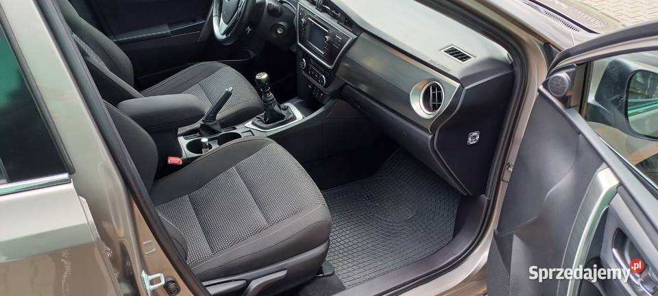 Toyota Auris 16 krajowy pierwszy właściciel Mleczków