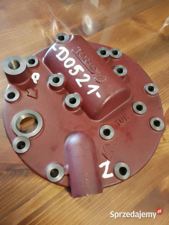 Pokrywa pompy podnośnika pod tura do Ursus C360 mazowieckie Radom