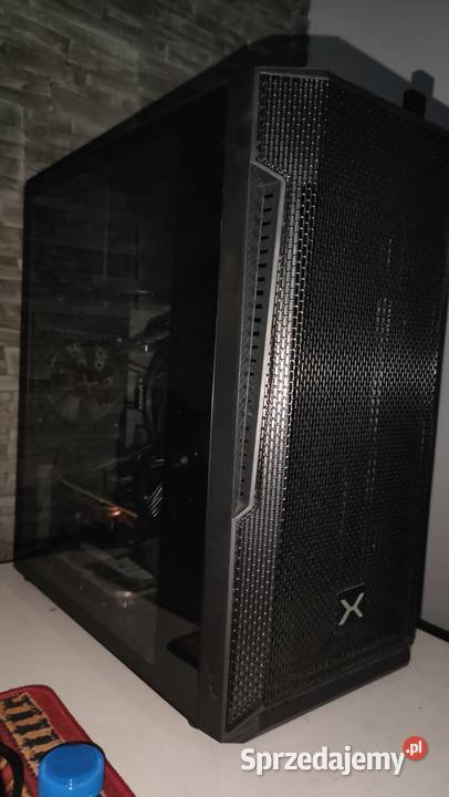 zestaw do gier komputer amd monitor 144hz Pniewy