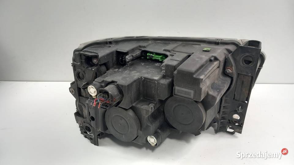 RANGE ROVER SPORT L320 LIFT LAMPA PRZÓD PRAWA EU osobowe wielkopolskie Zbierkowo