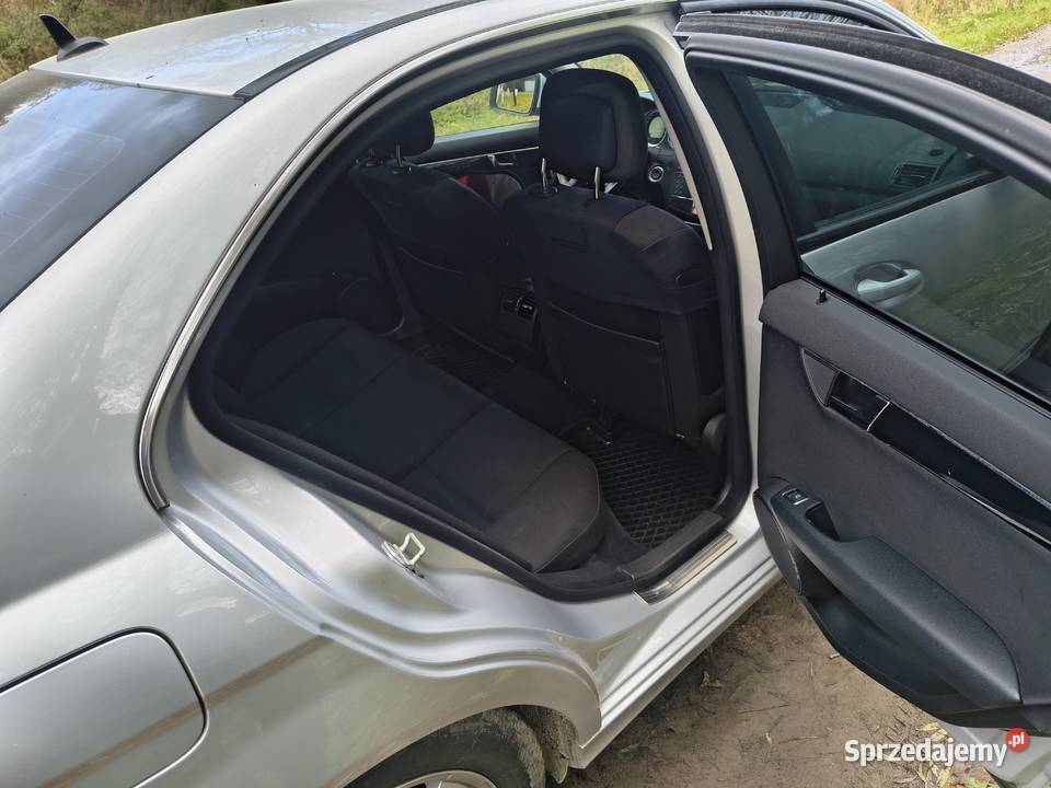 mam do sprzedania Mercedes Benz Klasa c 18 Zembrzyce
