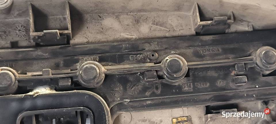 LAMPA PRAWA TYŁ OPEL ZAFIRA A Lipno