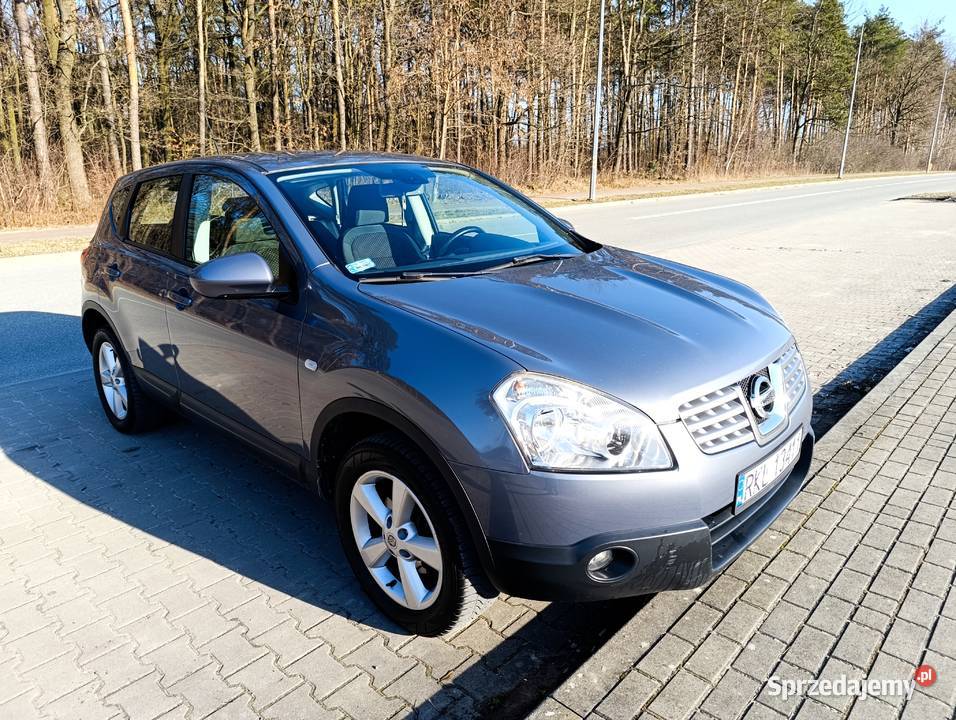Nissan Qashqai 16 benzyna 114 2009 zadbany Rok produkcji 2009 Werynia