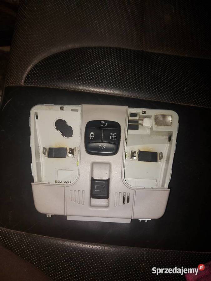 Lampka podsufitki Mercedesa W210 polift Pozostałe śląskie Zawiercie