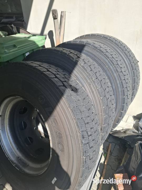 Opony do autokaru 29580 R225 Mszana Dolna sprzedam