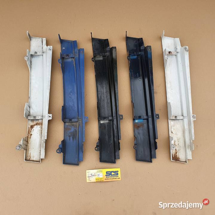 ACTROS MP4 OSŁONA LISTWA ATRAPY DRZWI LEWA