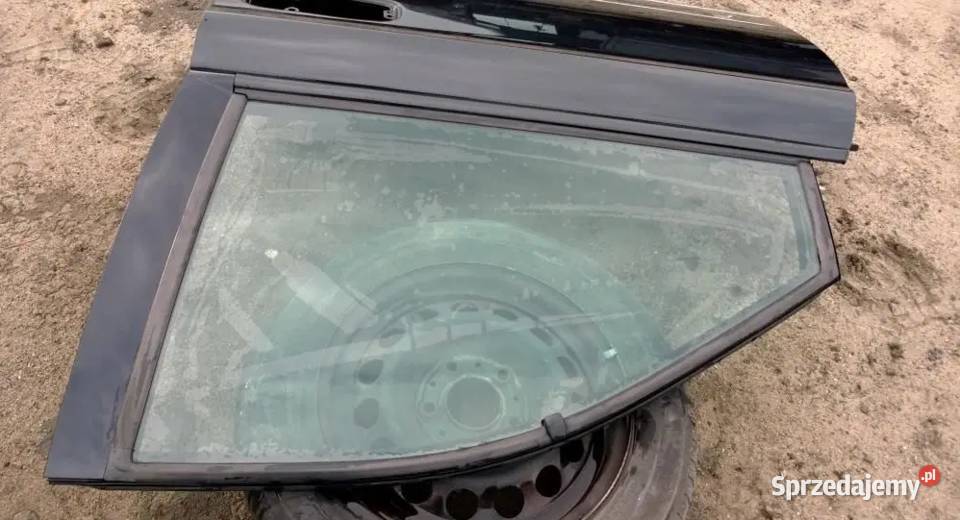 CHRYSLER GRAND VOYAGER WYPRZEDAZ DRZWI CZARNE Drzwi Bydgoszcz