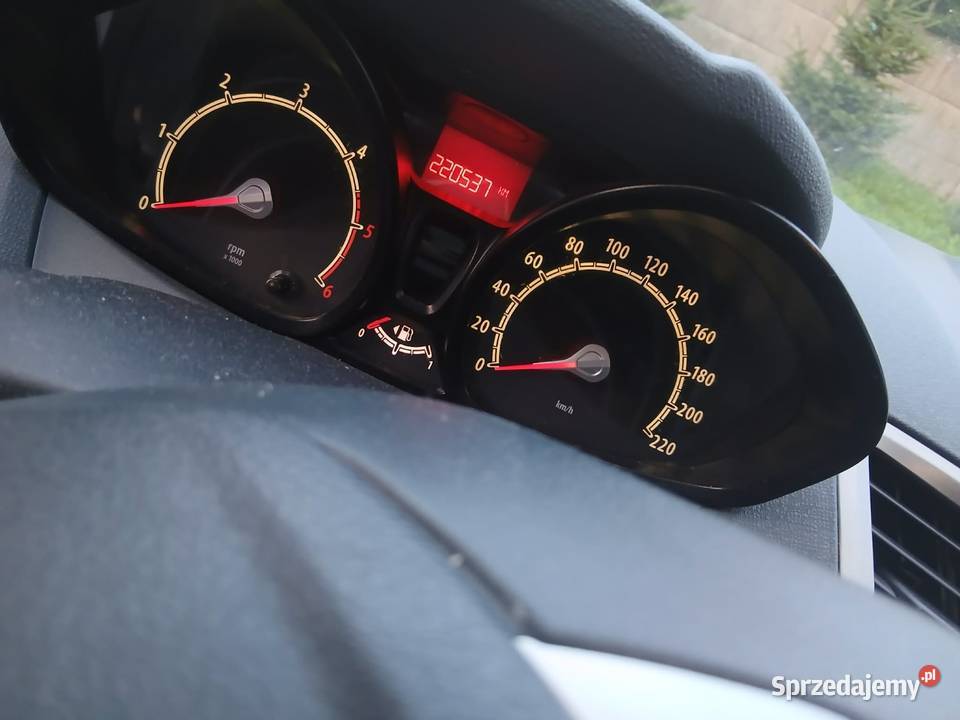 Ford Fiesta mk7 1600cm3 Bieliny