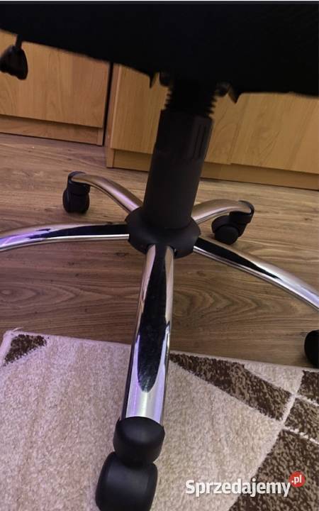 Fotel obrotowy z regulacją Olsztyn