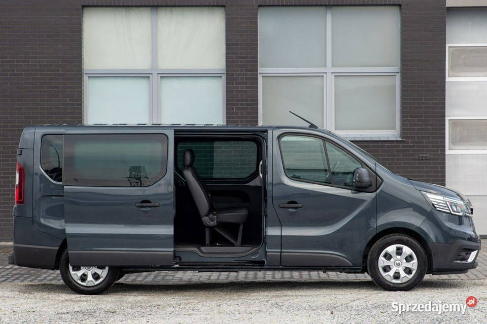 Renault Trafic 9Osobowy Salon Polska Stan III światła do jazdy dziennej Jarocin