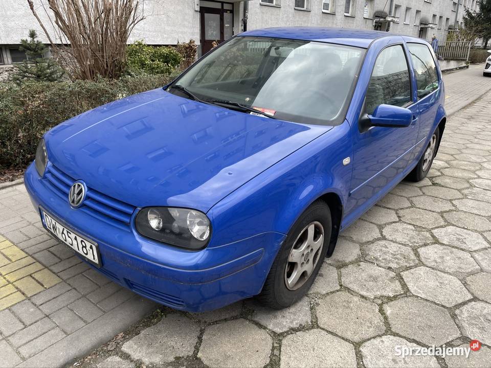 Golf 4 2001r 16 benzyna 176 przebiegu dolnośląskie Wrocław sprzedam