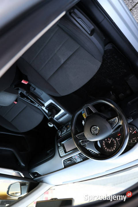 koda Octavia 14 TSI 140 AMBITION 2 komplety opon srebrny