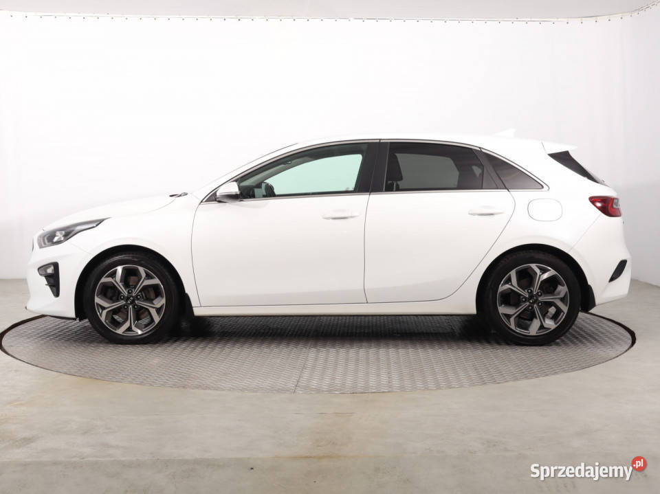 Kia Ceed 14 TGDI wielofunkcyjna kierownica sprzedam
