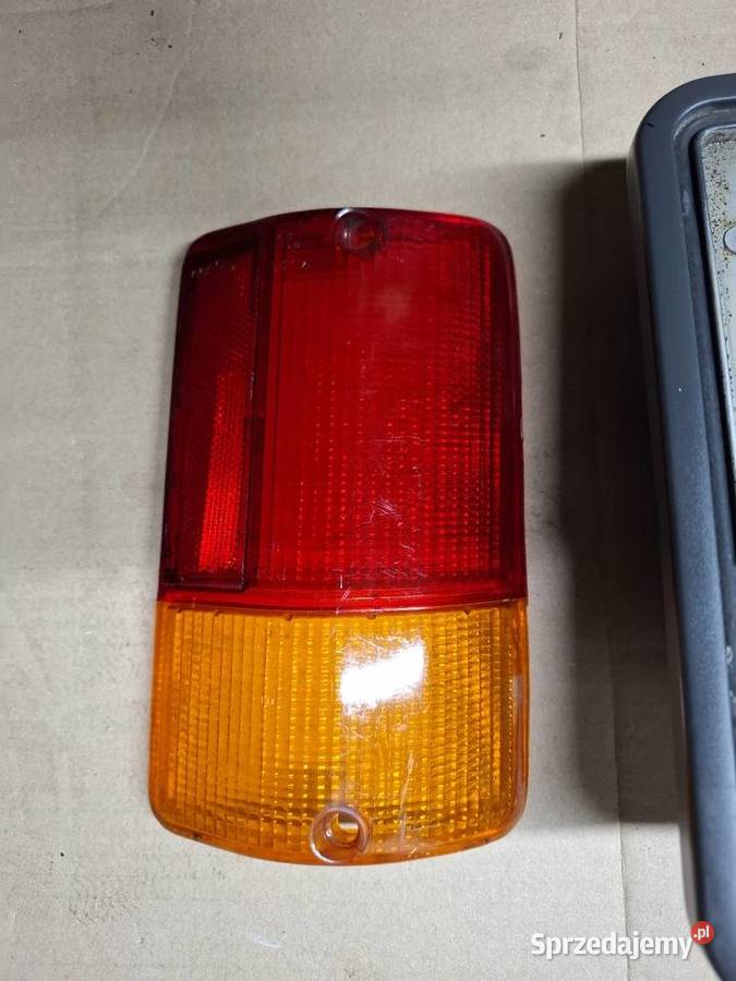 Lewa lampa tyl tylna Fiat 126p Maluch Elegant opolskie Strzelce Opolskie sprzedam