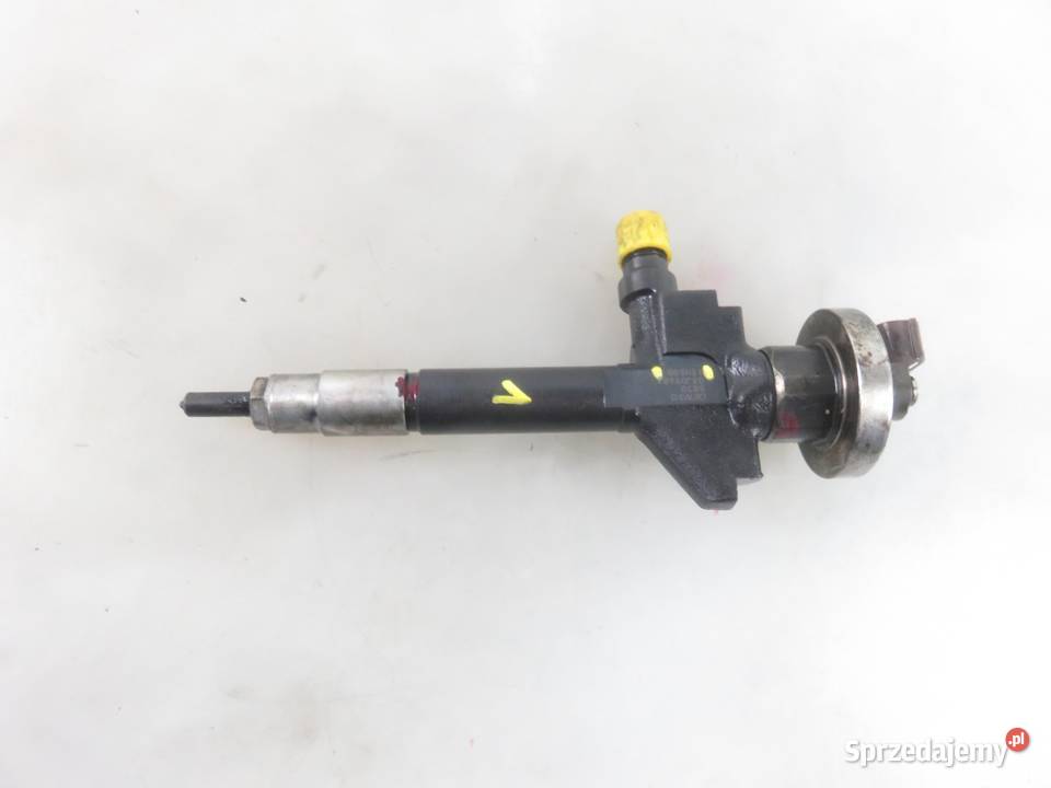 WTRYSKIWACZ MAZDA 6 I 20 DI 13H50B