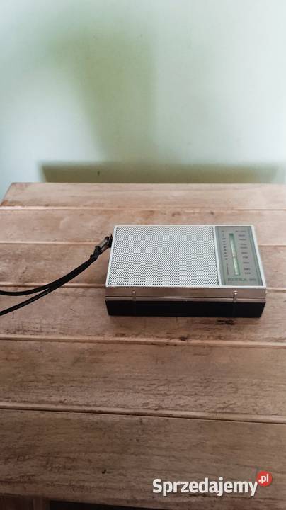 Kolekcjonerskie radio tranzystorowe z czasów PRL Kraków